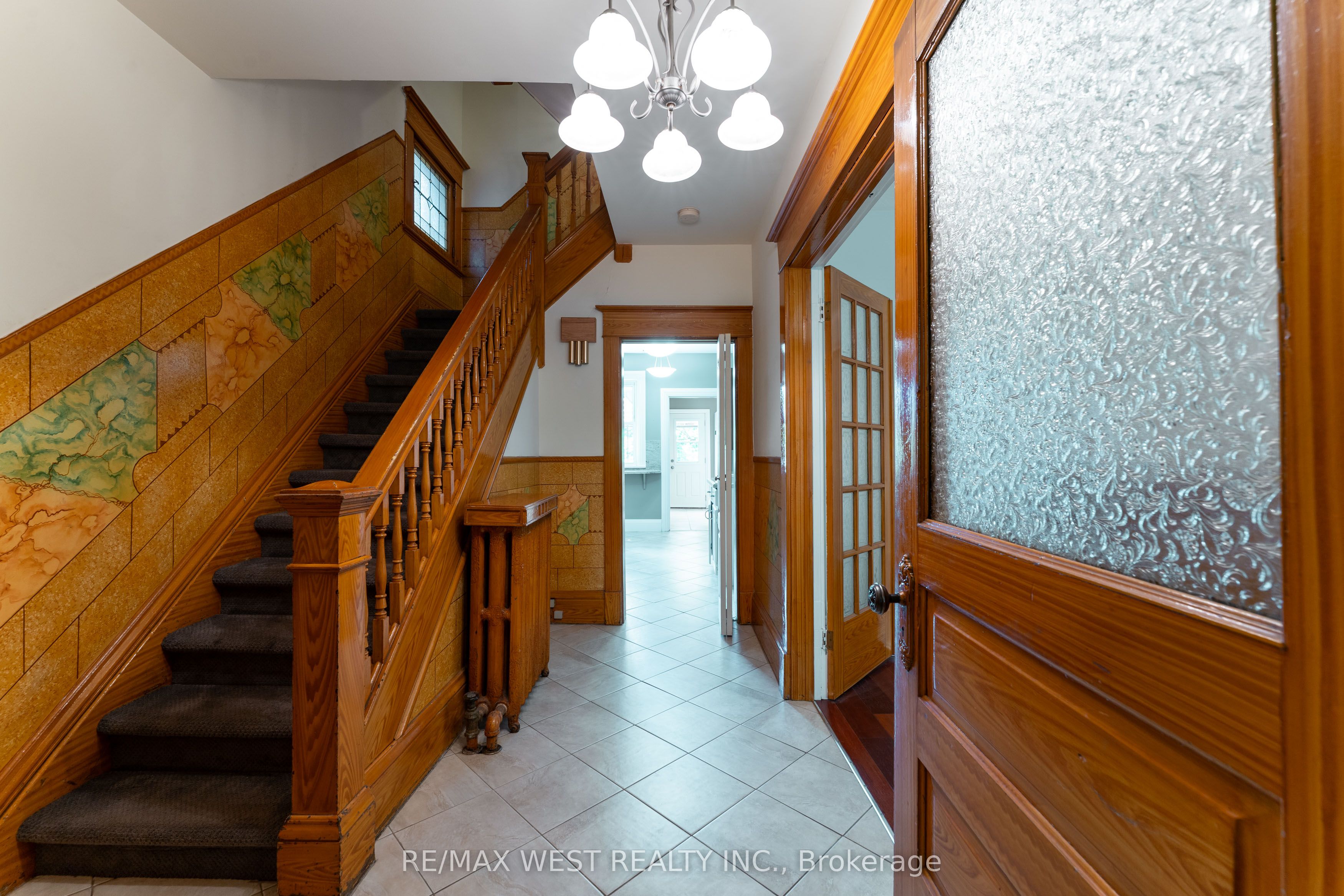 101 Grenadier Road