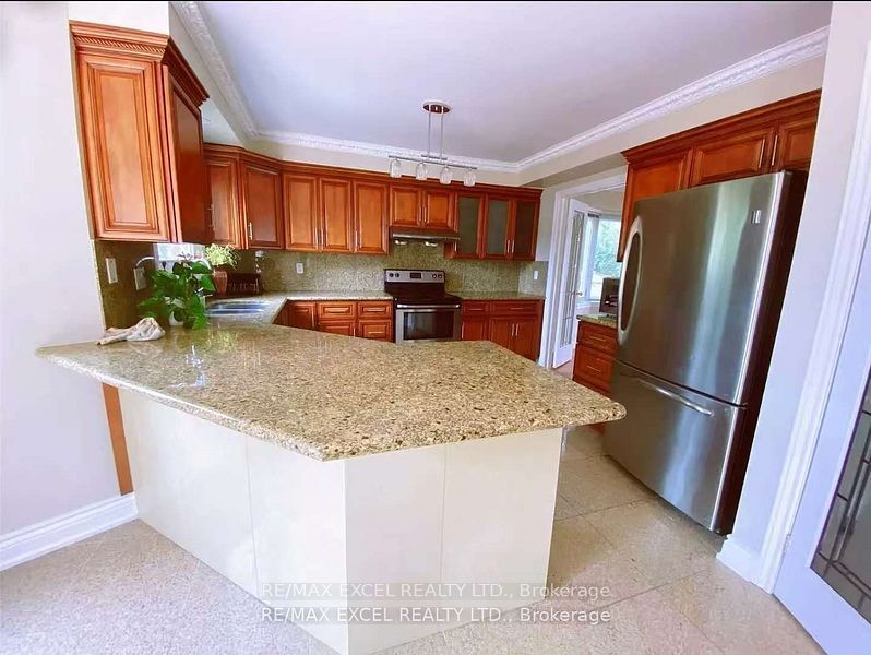 61 Nadine Crescent