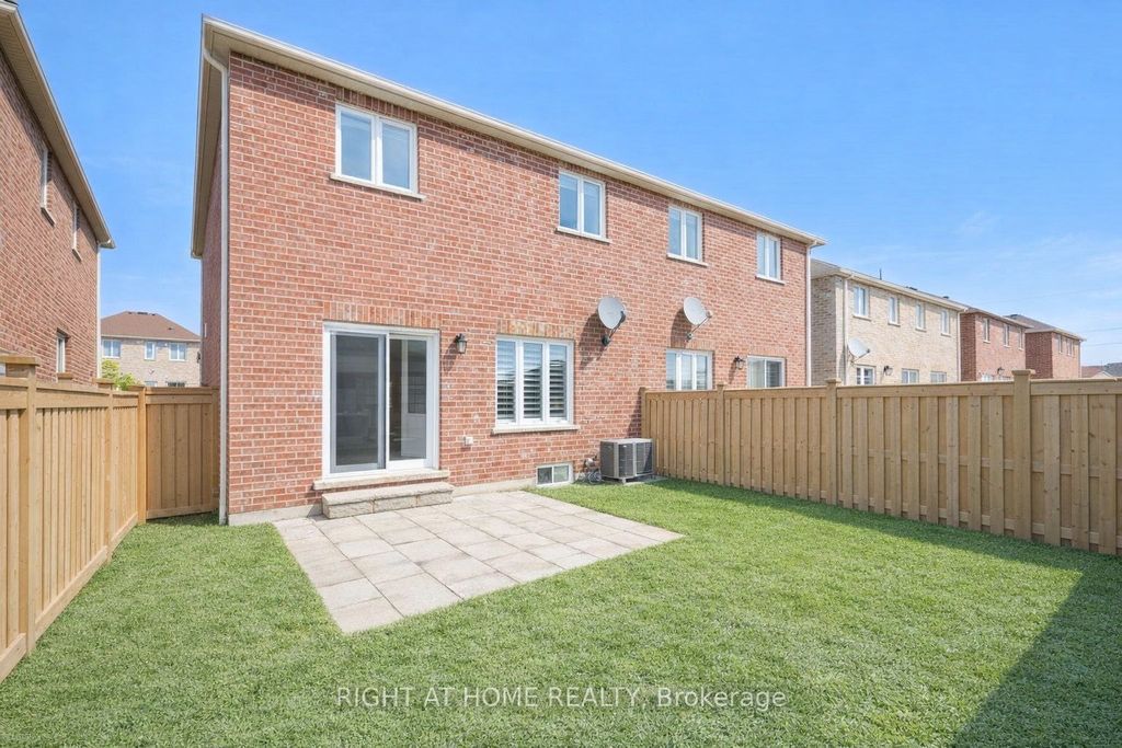 Photo of 4721 Colombo Cres Crescent, Mississauga, ON L5M 7R3 (MLS # W13147240)