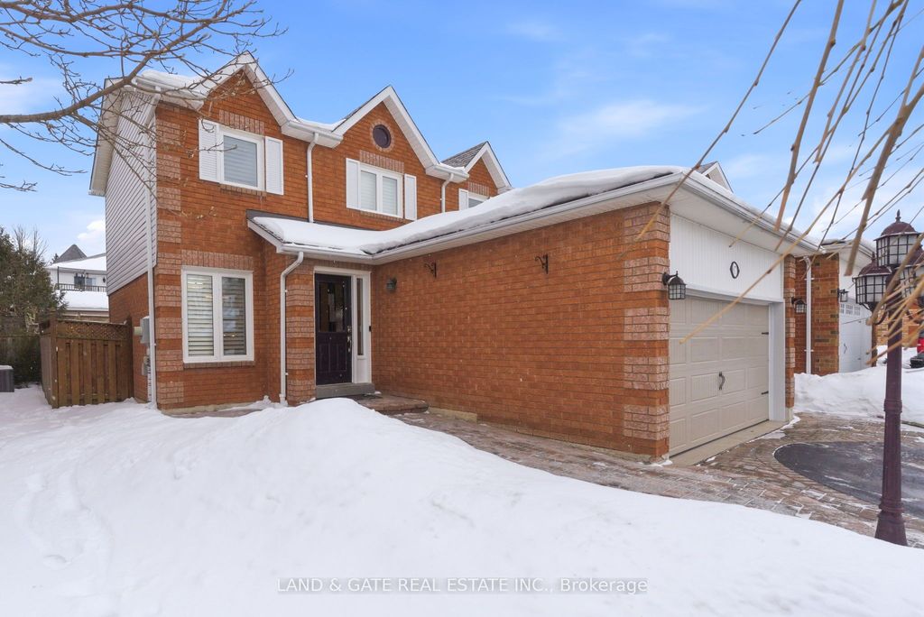 Photo of 87 Hooper Square, Clarington, ON L1C 4X7 (MLS # E12767946)