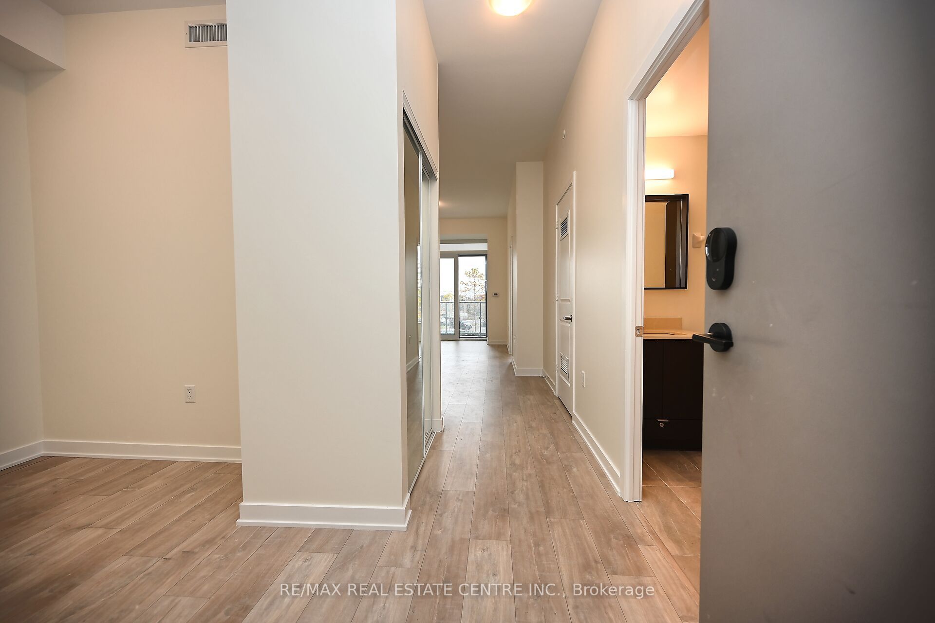 4655 Metcalfe Avenue 206