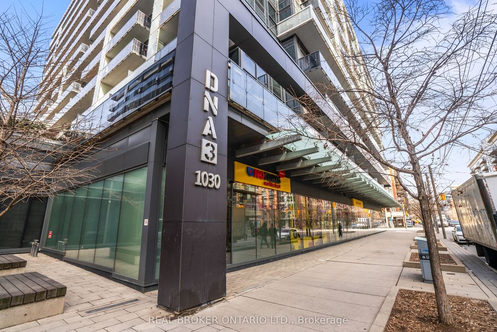 Photo of 1030 King Street W #427, Toronto, ON M6K 0B4 (MLS # C12593972)