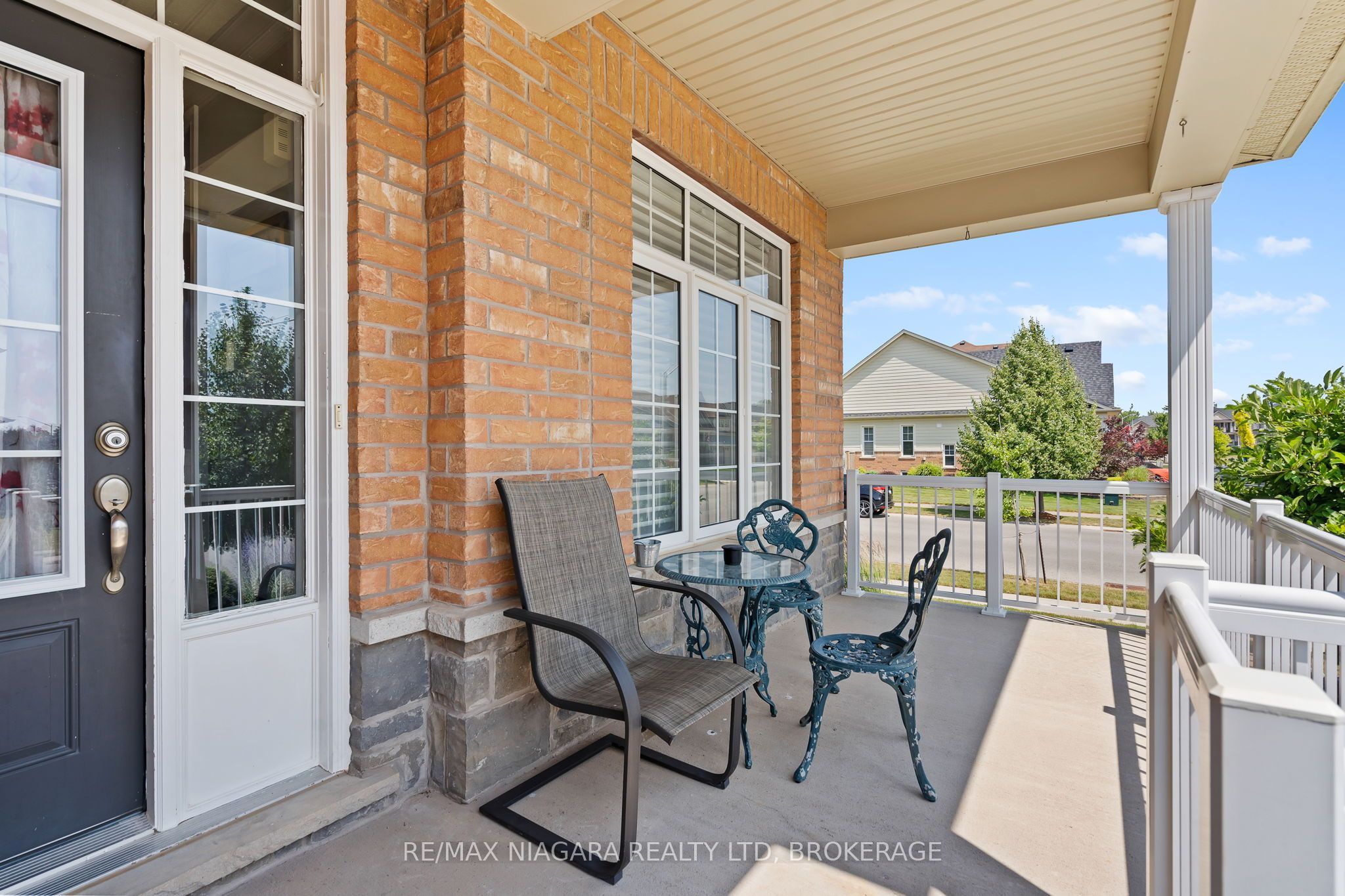 4385 Cinnamon Grove