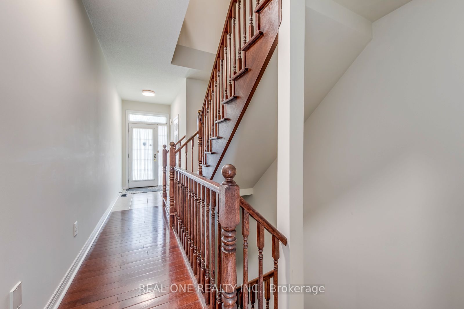 2319 Stone Glen Crescent