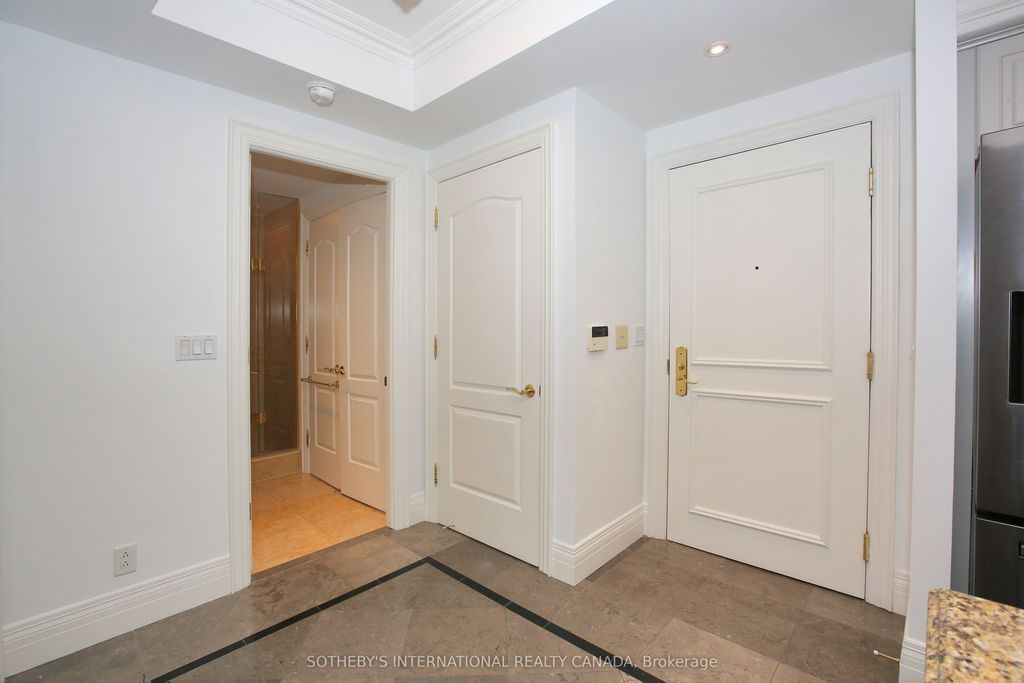 Photo of 33 Delisle Avenue #809, Toronto, ON M4V 3C7 (MLS # C12968266)