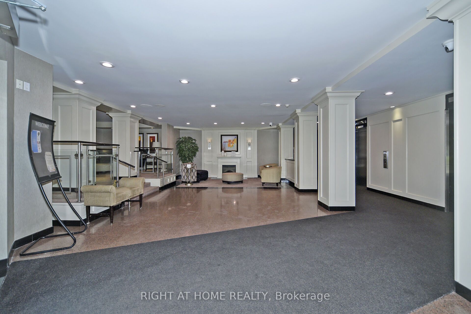 7440 Bathurst Street 314