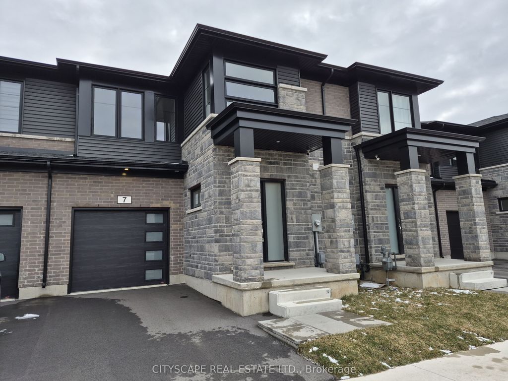 Photo of 7 Saffron Way, Pelham, ON L0S 1E1 (MLS # X12906144)