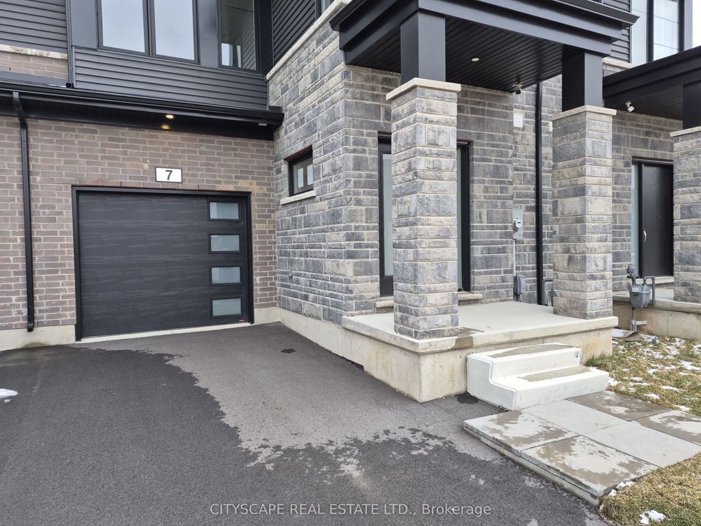 Photo of 7 Saffron Way, Pelham, ON L0S 1E1 (MLS # X12906144)