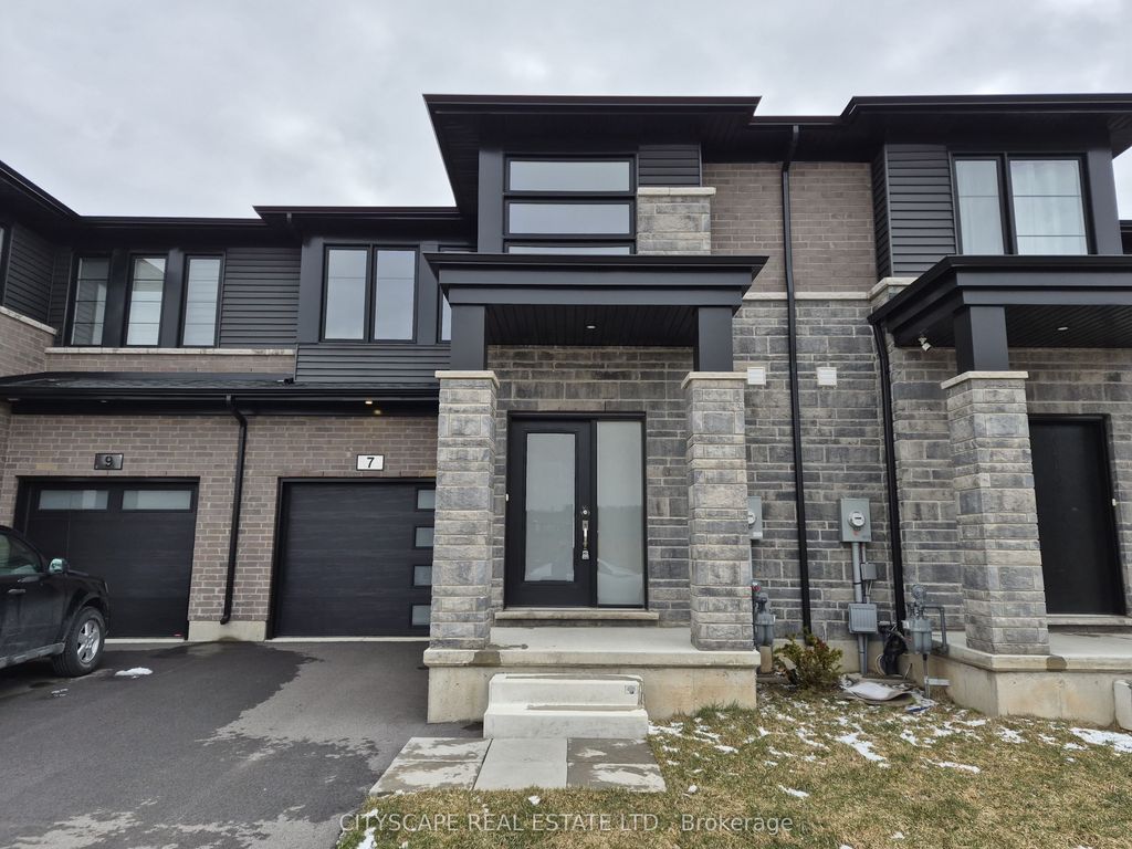Photo of 7 Saffron Way, Pelham, ON L0S 1E1 (MLS # X12906144)