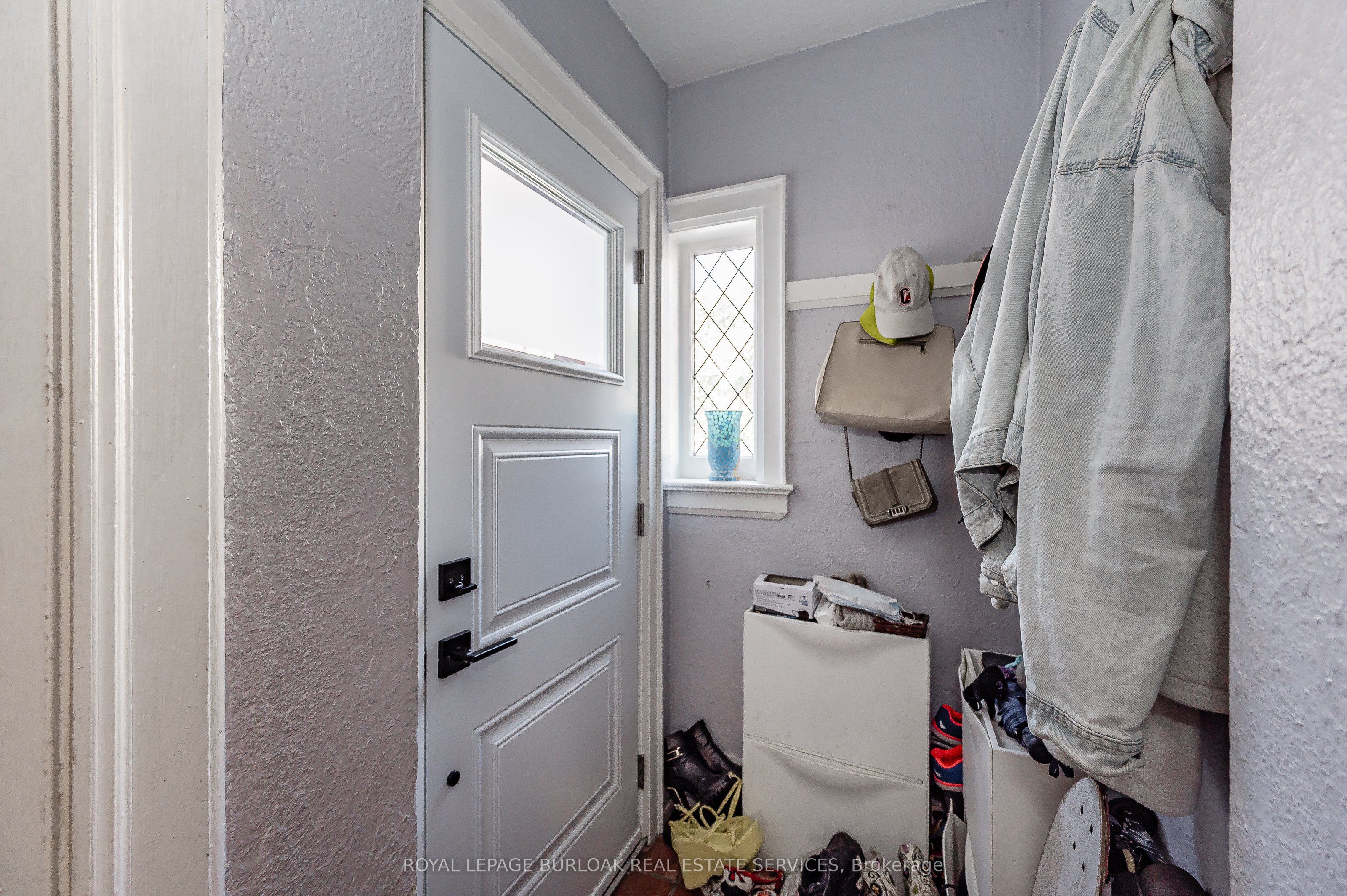 527 Kingston Road