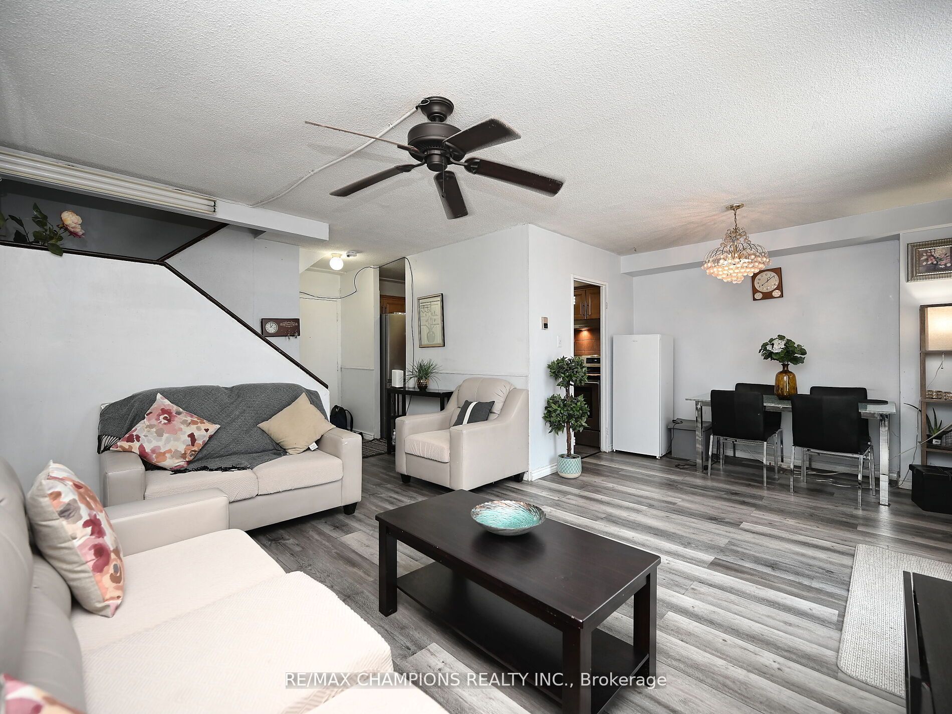 1050 Stainton Drive E 112