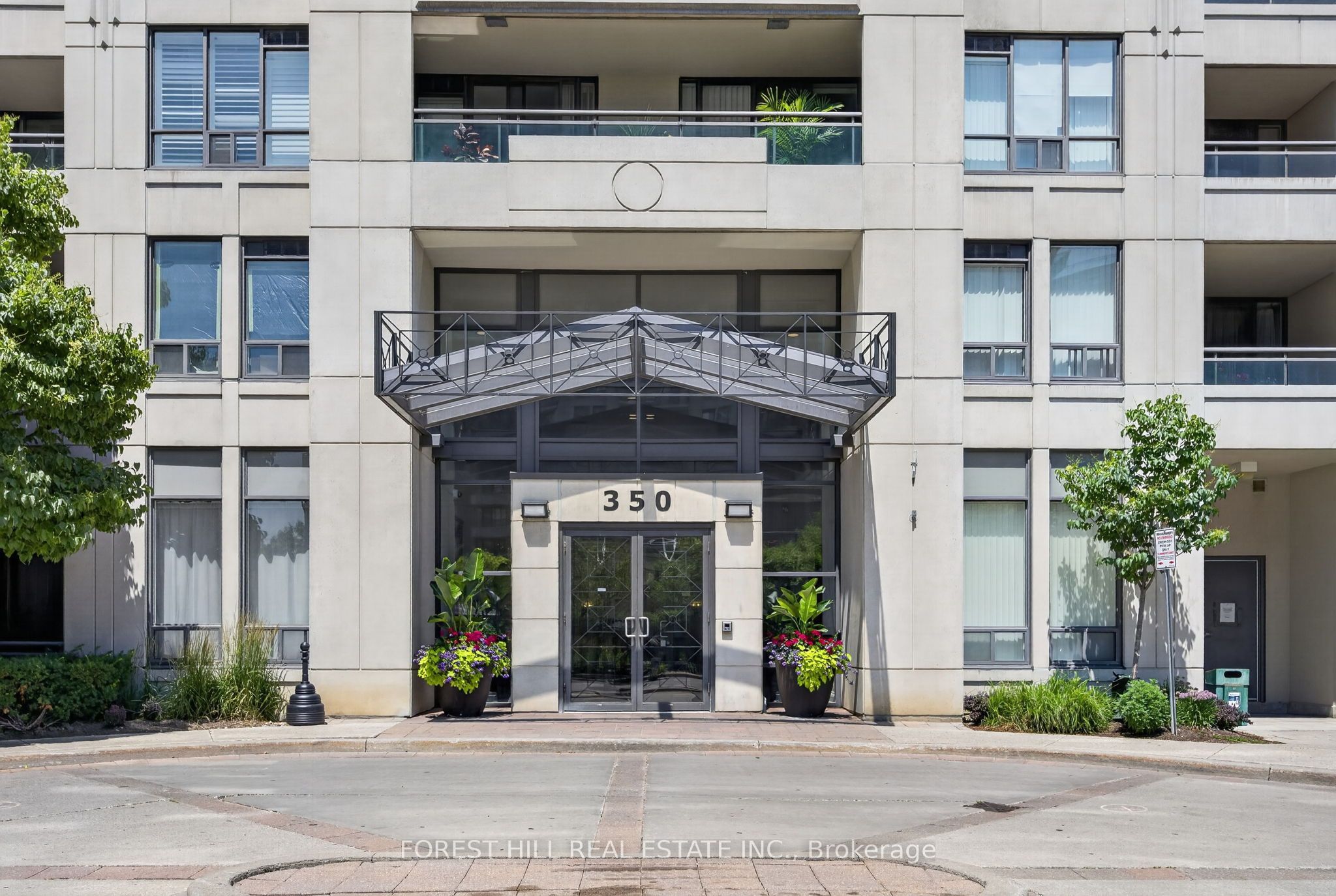 350 Red Maple Road 407