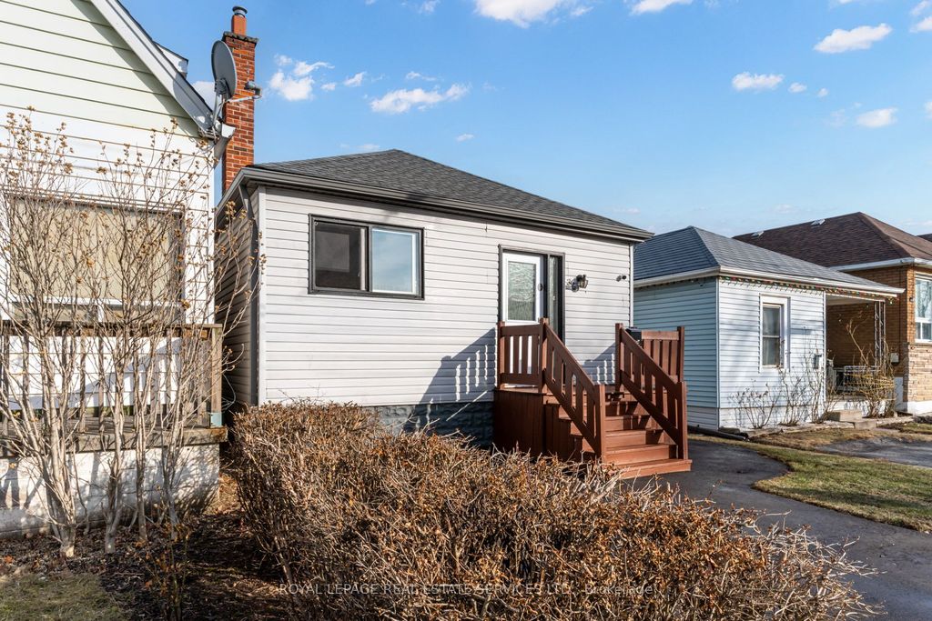 Photo of 36 Harmony Avenue, Hamilton, ON L8H 4X2 (MLS # X12860446)