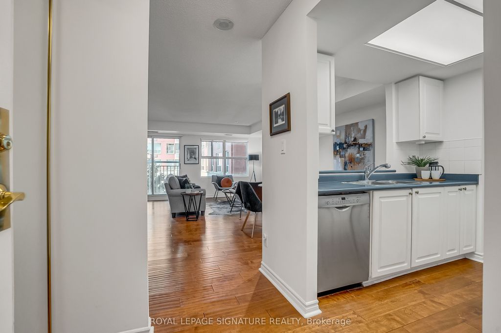 Photo of 18 Concorde Place #411, Toronto, ON M3C 3T9 (MLS # C12933906)