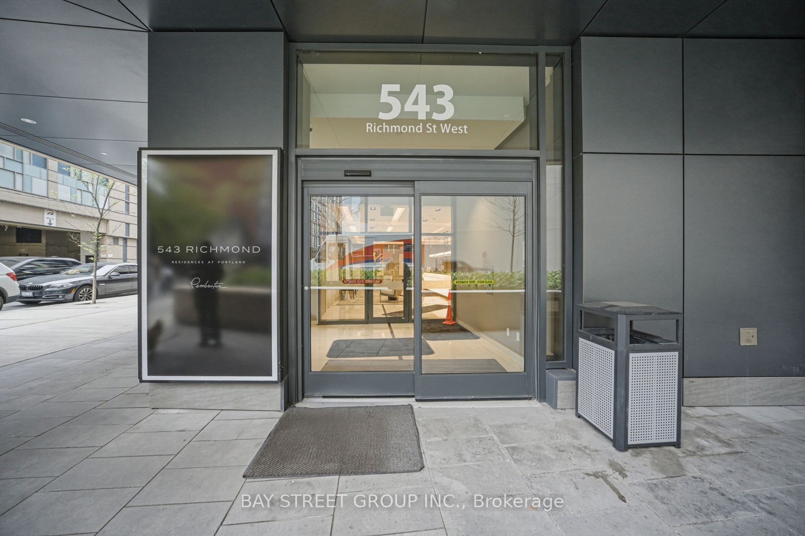 543 Richmond Street W 701
