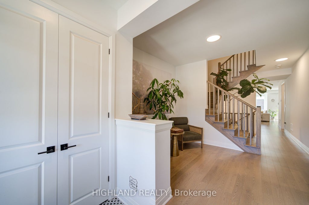 Photo of 3153 John Mckay Boulevard, Oakville, ON L6H 8A8 (MLS # W13600706)