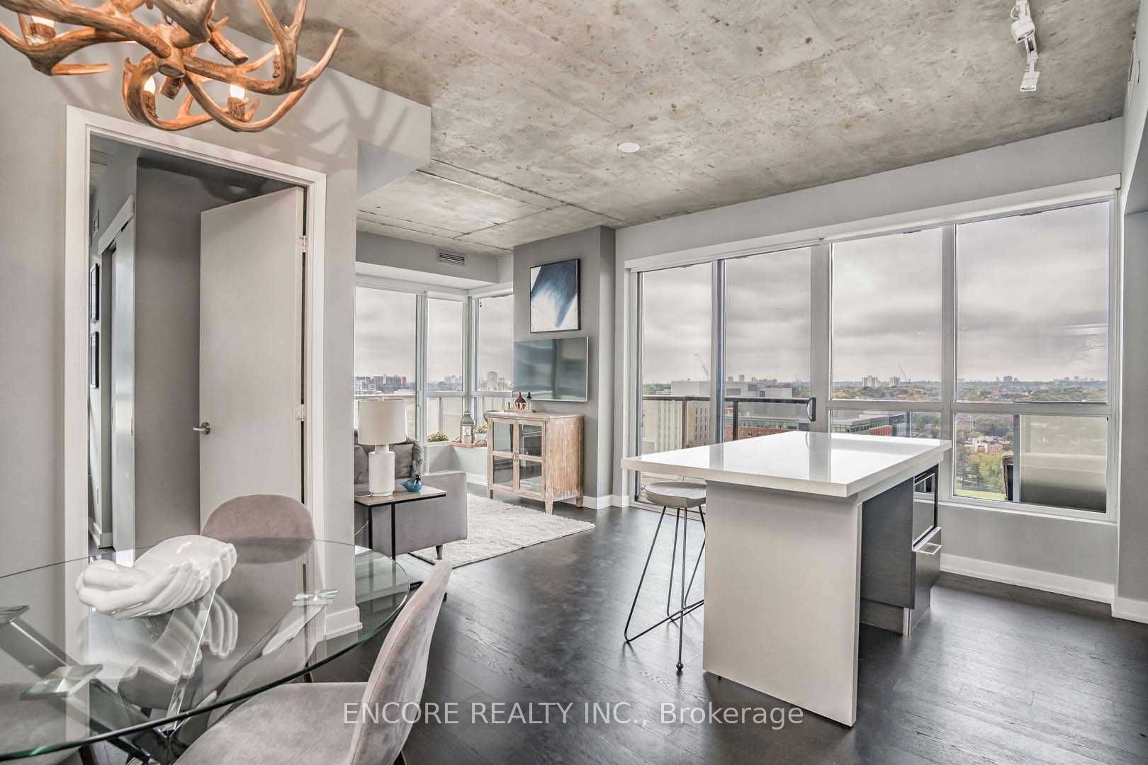 1030 King Street W Lph03