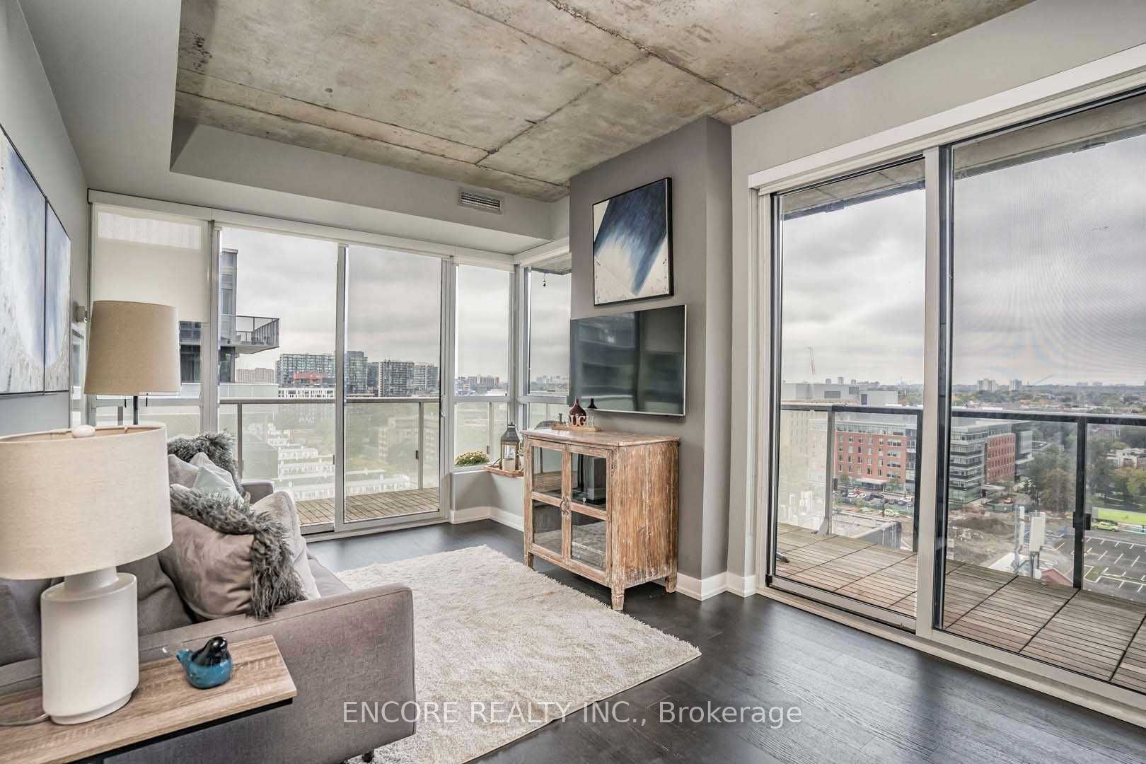 1030 King Street W Lph03