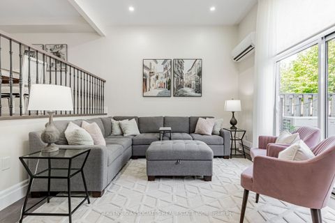 141 Clark Avenue 54 Markham ON L3T 4P4