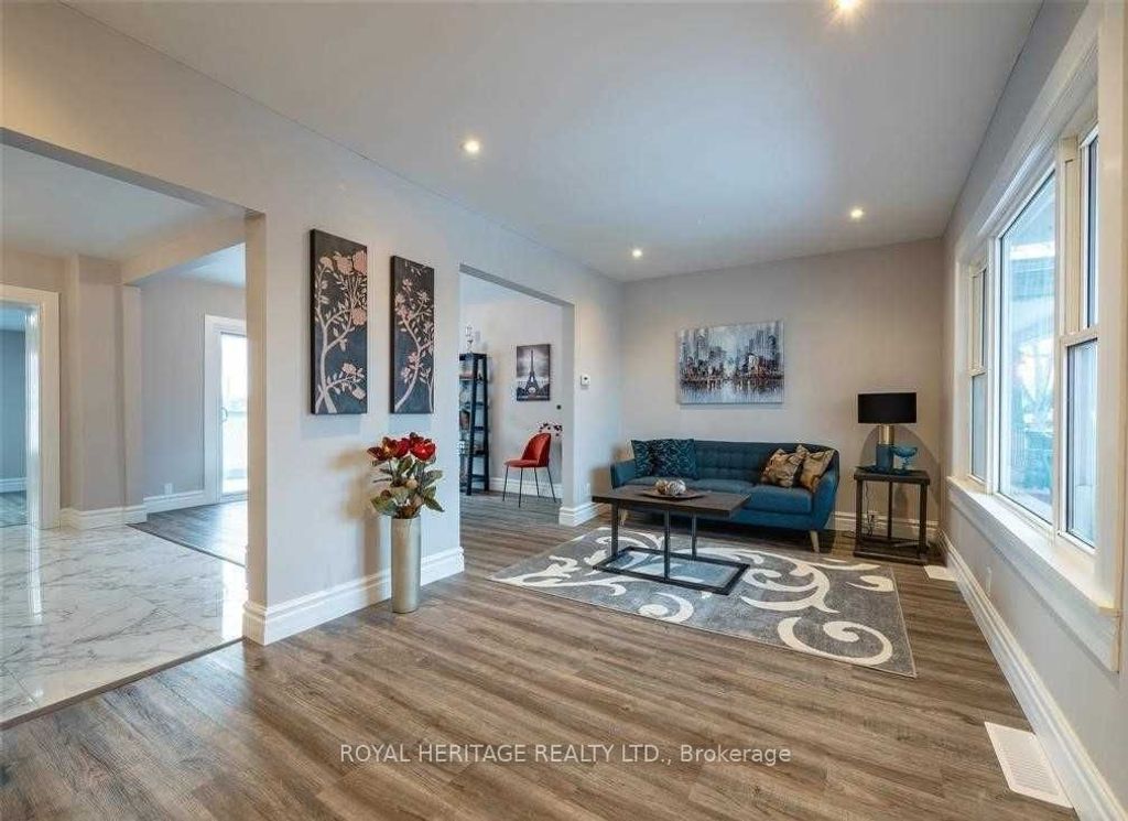 Photo of 1165 Elm Avenue, Windsor, ON N9A 5J1 (MLS # X13077058)
