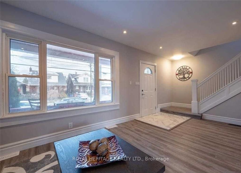 Photo of 1165 Elm Avenue, Windsor, ON N9A 5J1 (MLS # X13077058)