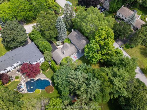 250 Dalewood Drive Oakville ON L6J 4P3