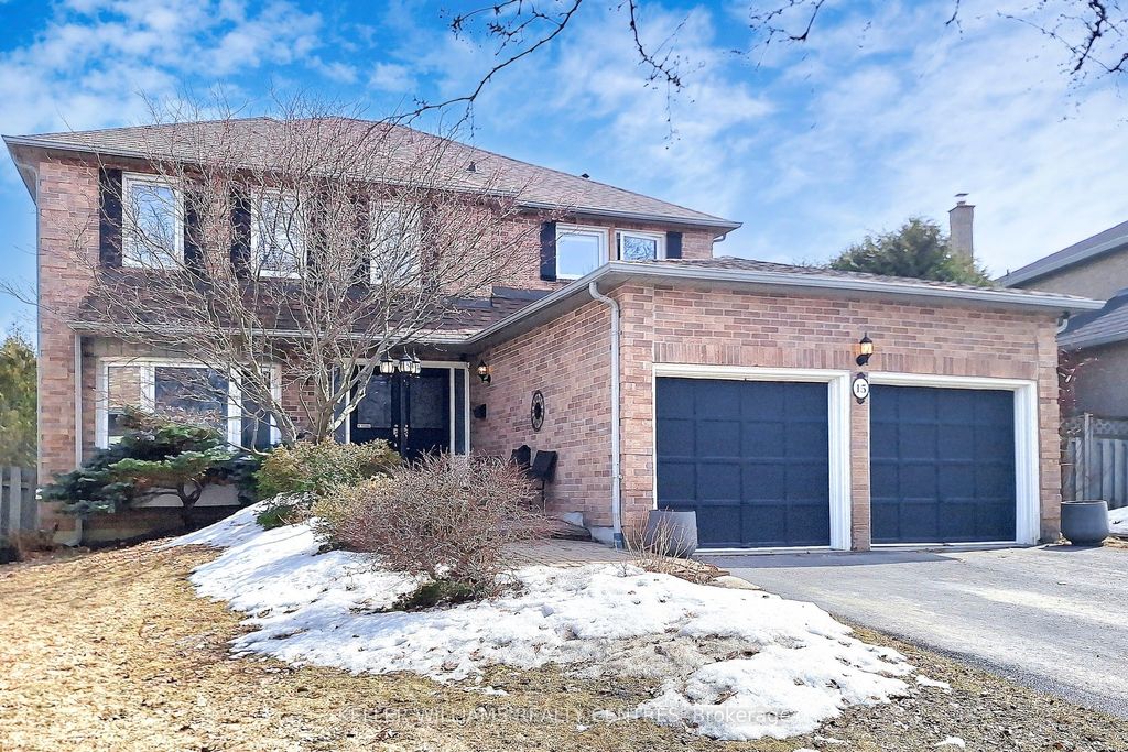 Photo of 15 Beatty Crescent, Aurora, ON L4G 5V2 (MLS # N12922316)