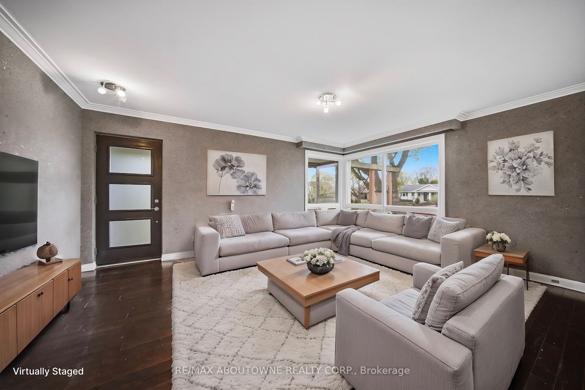 1403 Selkirk Avenue