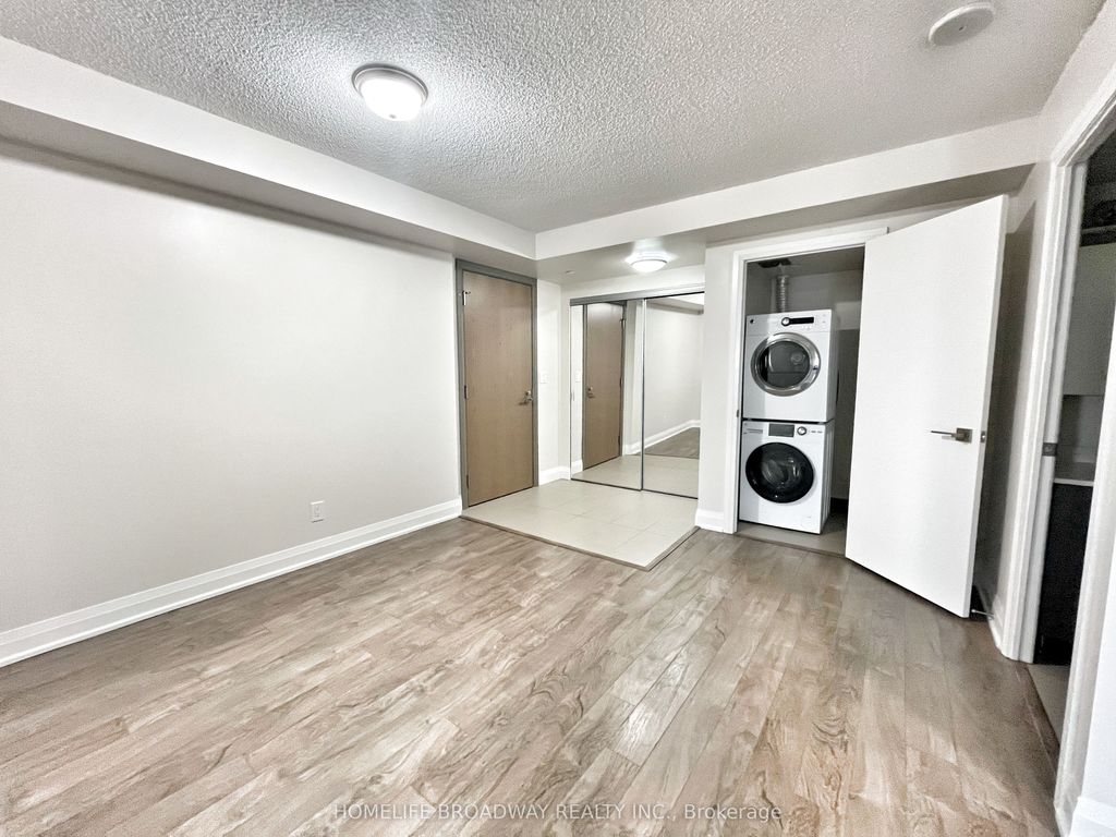 Photo of 18 Uptown Drive #1707, Markham, ON L3R 5M8 (MLS # N12549832)