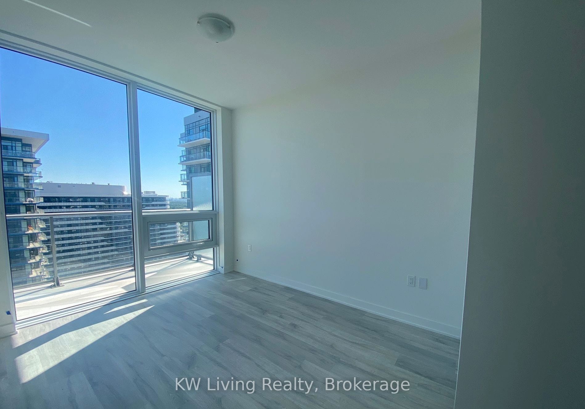 4675 Metcalfe Avenue 2210