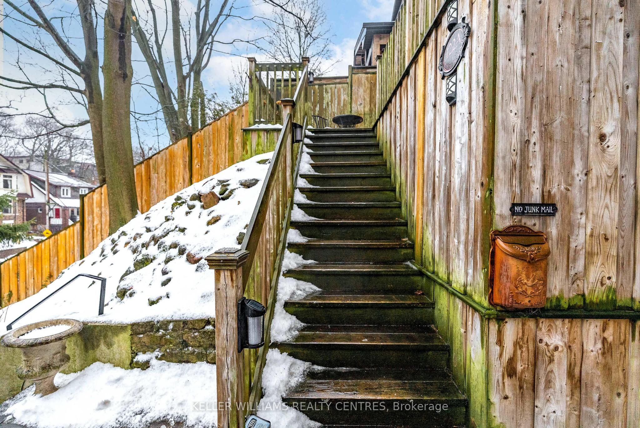 122A Neville Park Boulevard