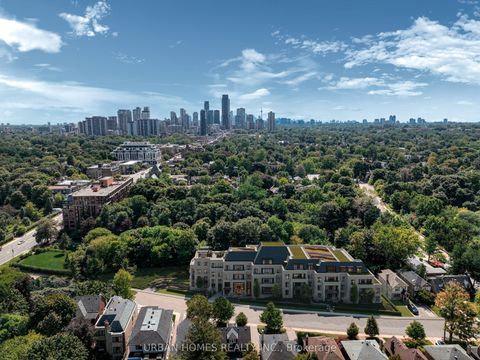 33 Chatsworth Drive LPH2 Toronto ON M4R 1R6