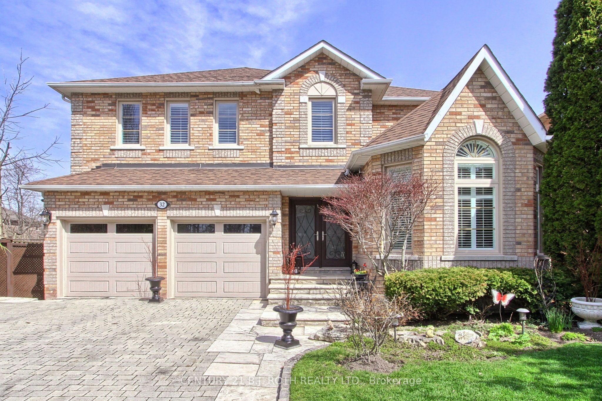 32 Timber Valley Avenue