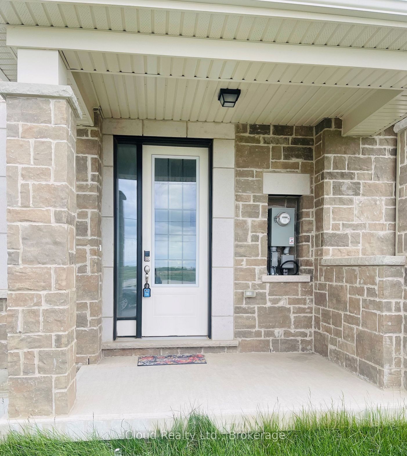 1853 Thames Circle