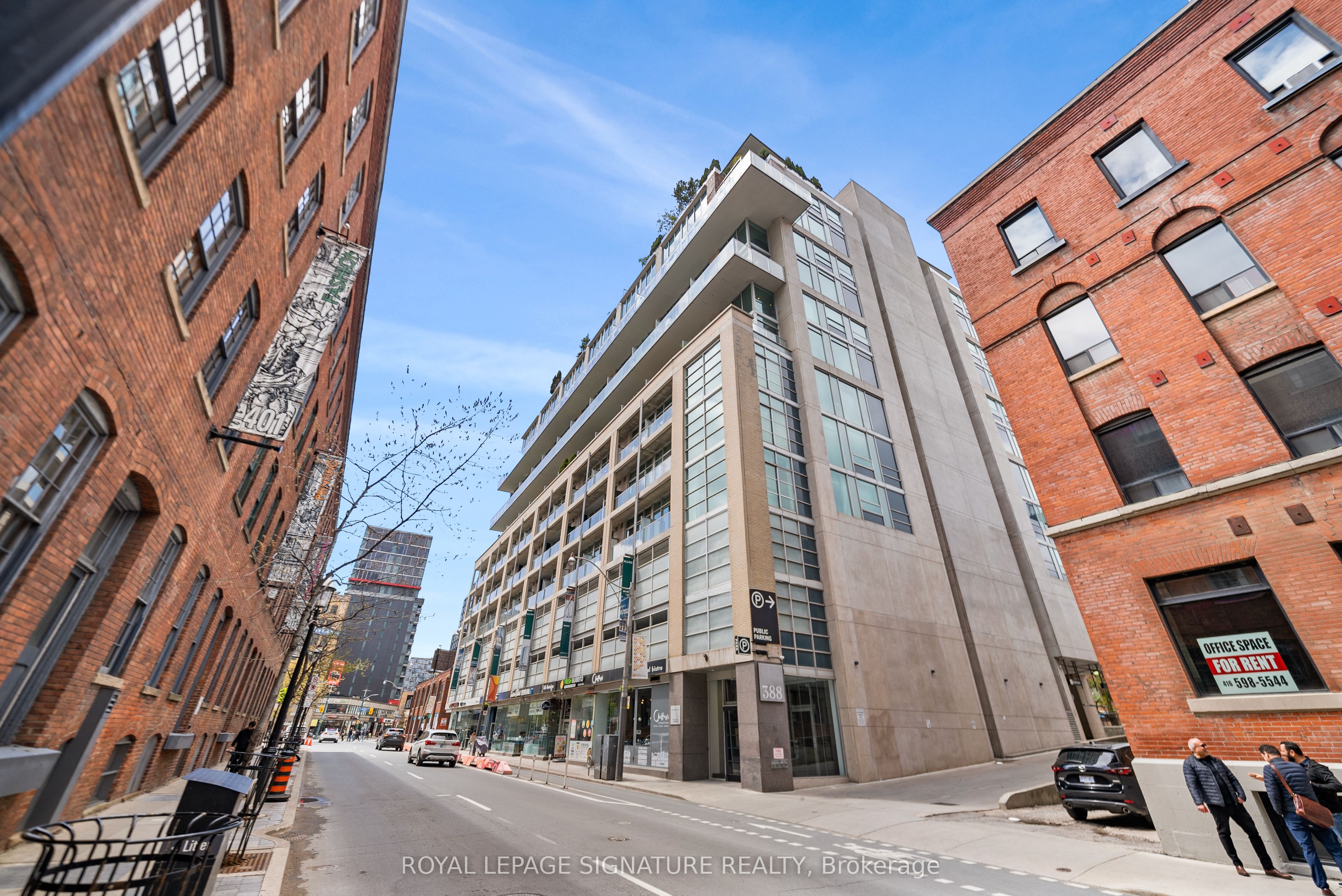 388 Richmond Street W 423