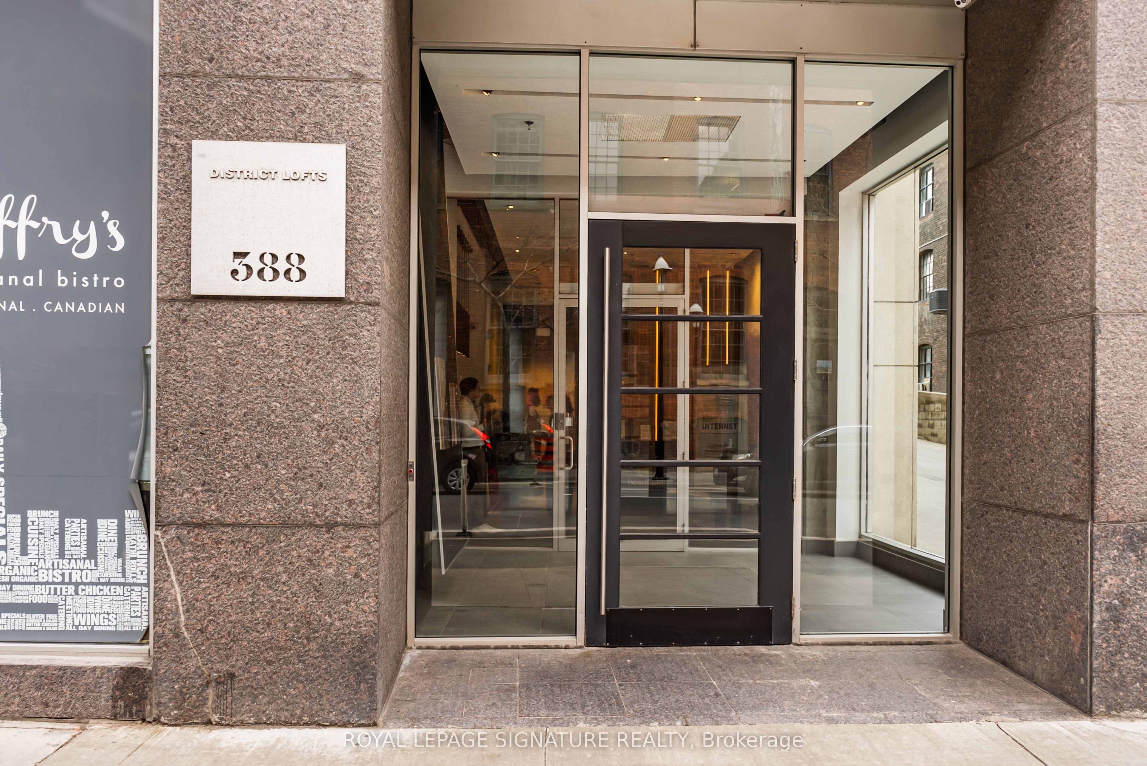 388 Richmond Street W 423