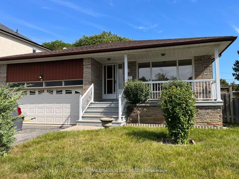 17 Swordbill Drive 1 Toronto ON M9A 4V3