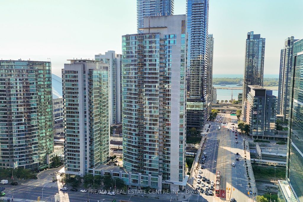 Photo of 397 Front Street W #1010, Toronto, ON M5V 3S1 (MLS # C12441728)