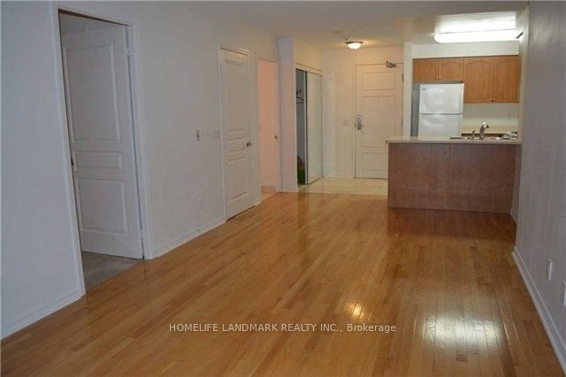 350 Red Maple Road S 408
