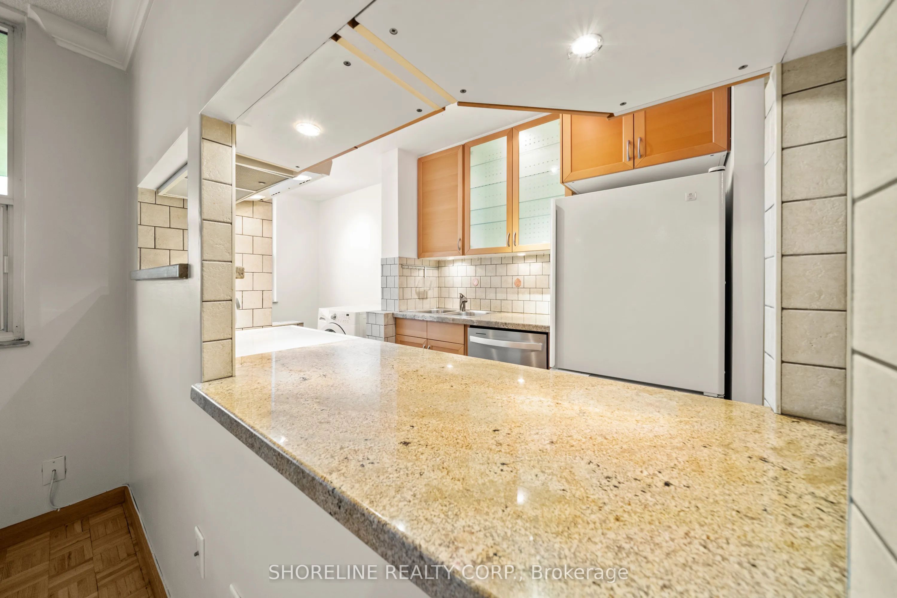 966 Inverhouse Drive 1506