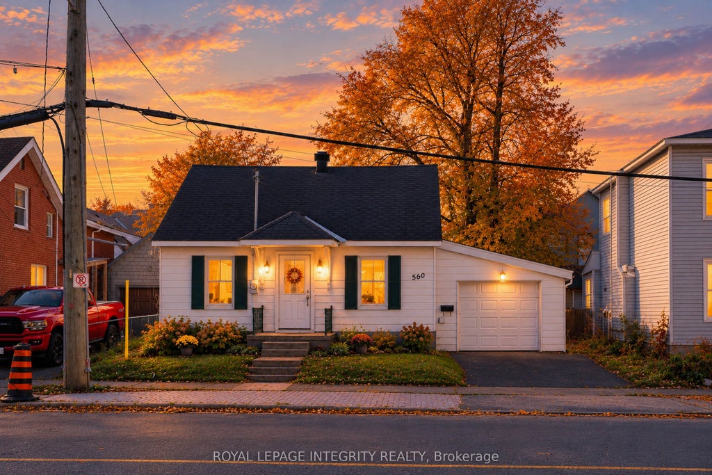 Photo of 560 Kirkwood Avenue, Westboro - Hampton Park, ON K1Z 5X4 (MLS # X14119006)