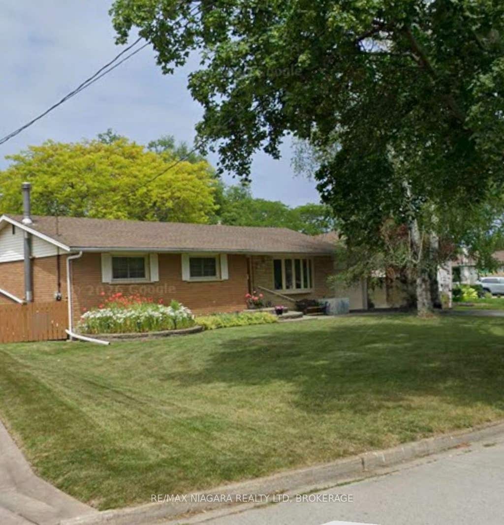 Photo of 19 Ramlee Road, St. Catharines, ON L2M 2K4 (MLS # X13569916)