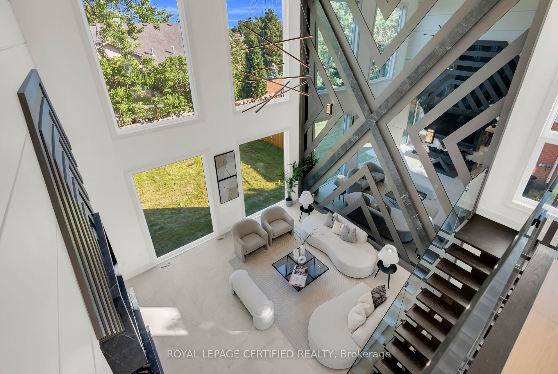 1374 Tansley Drive