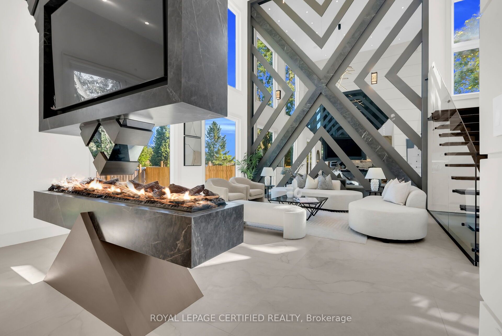 1374 Tansley Drive