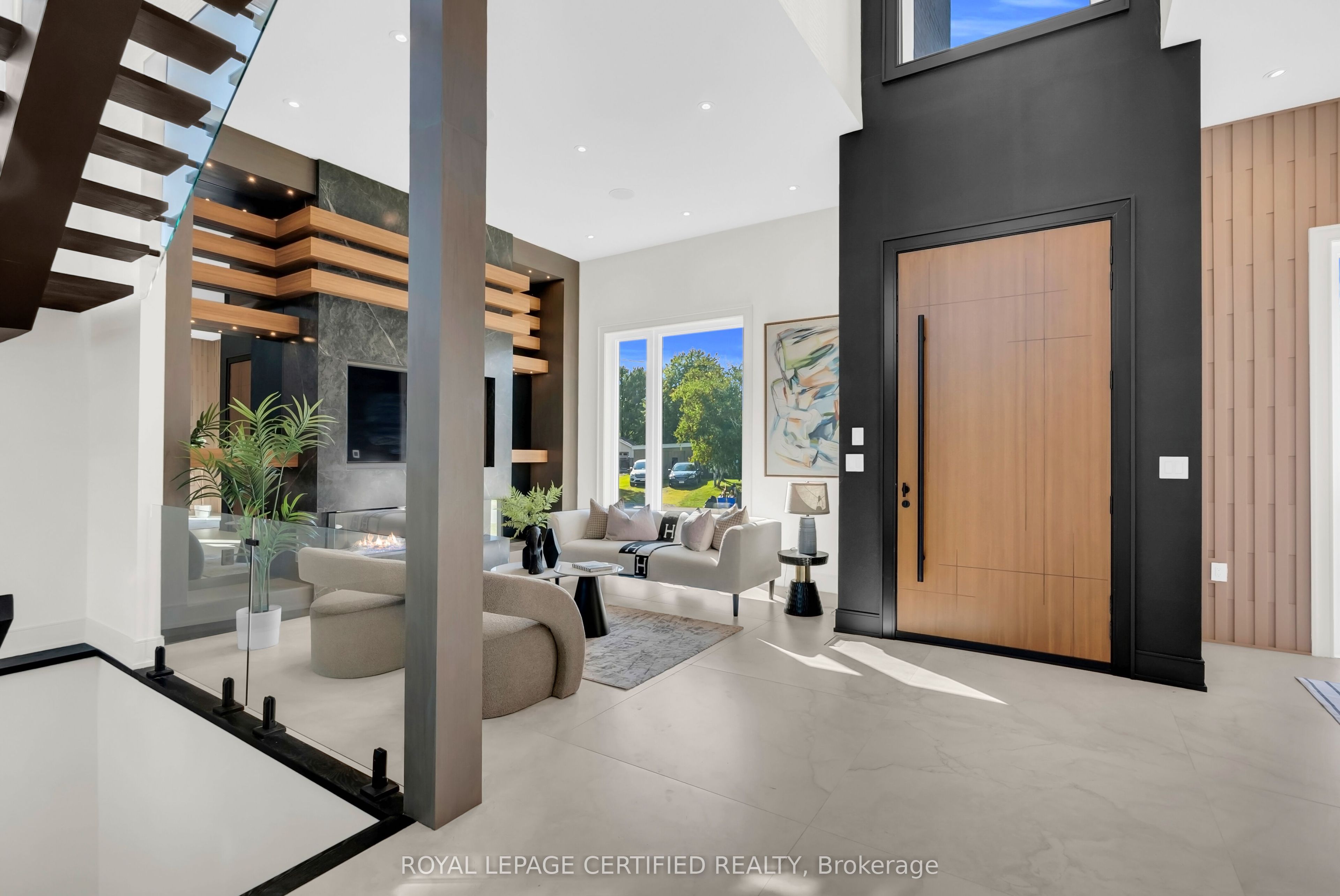 1374 Tansley Drive