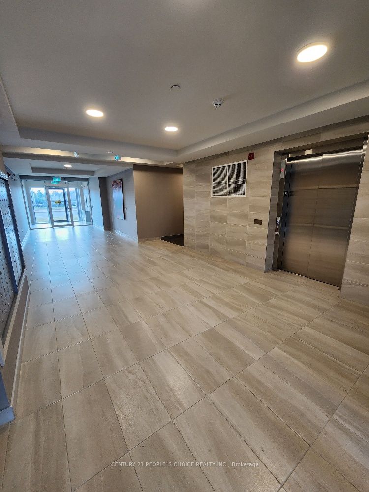 58 Sky Harbour Drive 414