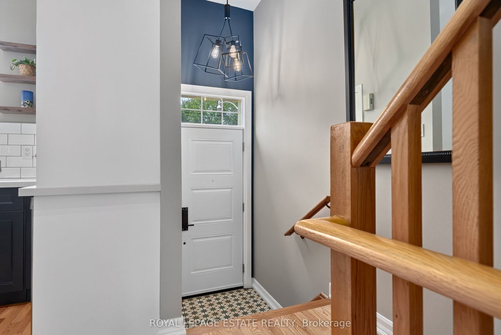 Photo of 2112 Dundas Street E, Toronto, ON M4L 1N1 (MLS # E13836172)