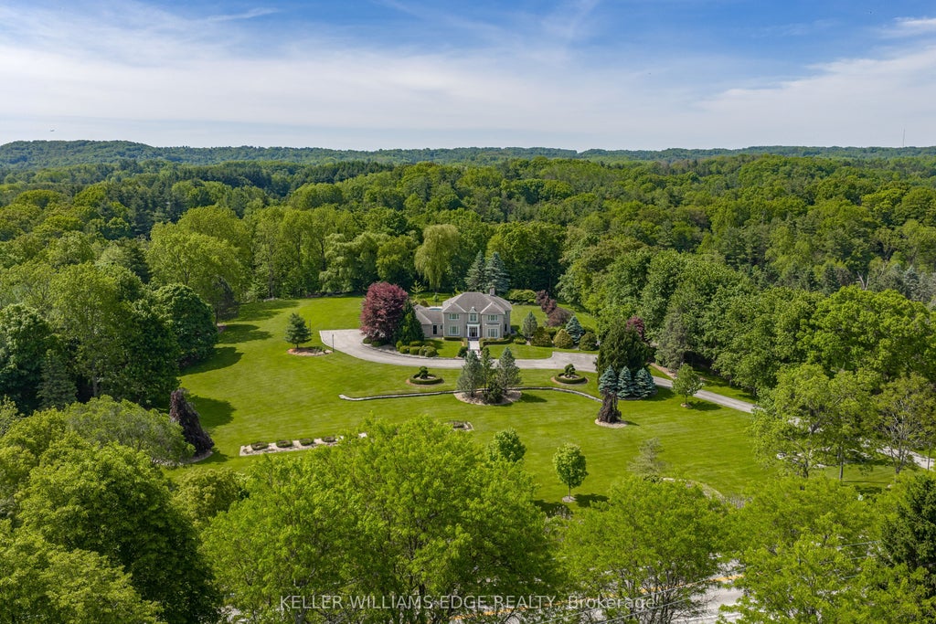 Photo of 938 Governor's Road, Hamilton, ON L9H 5E3 (MLS # X13429732)