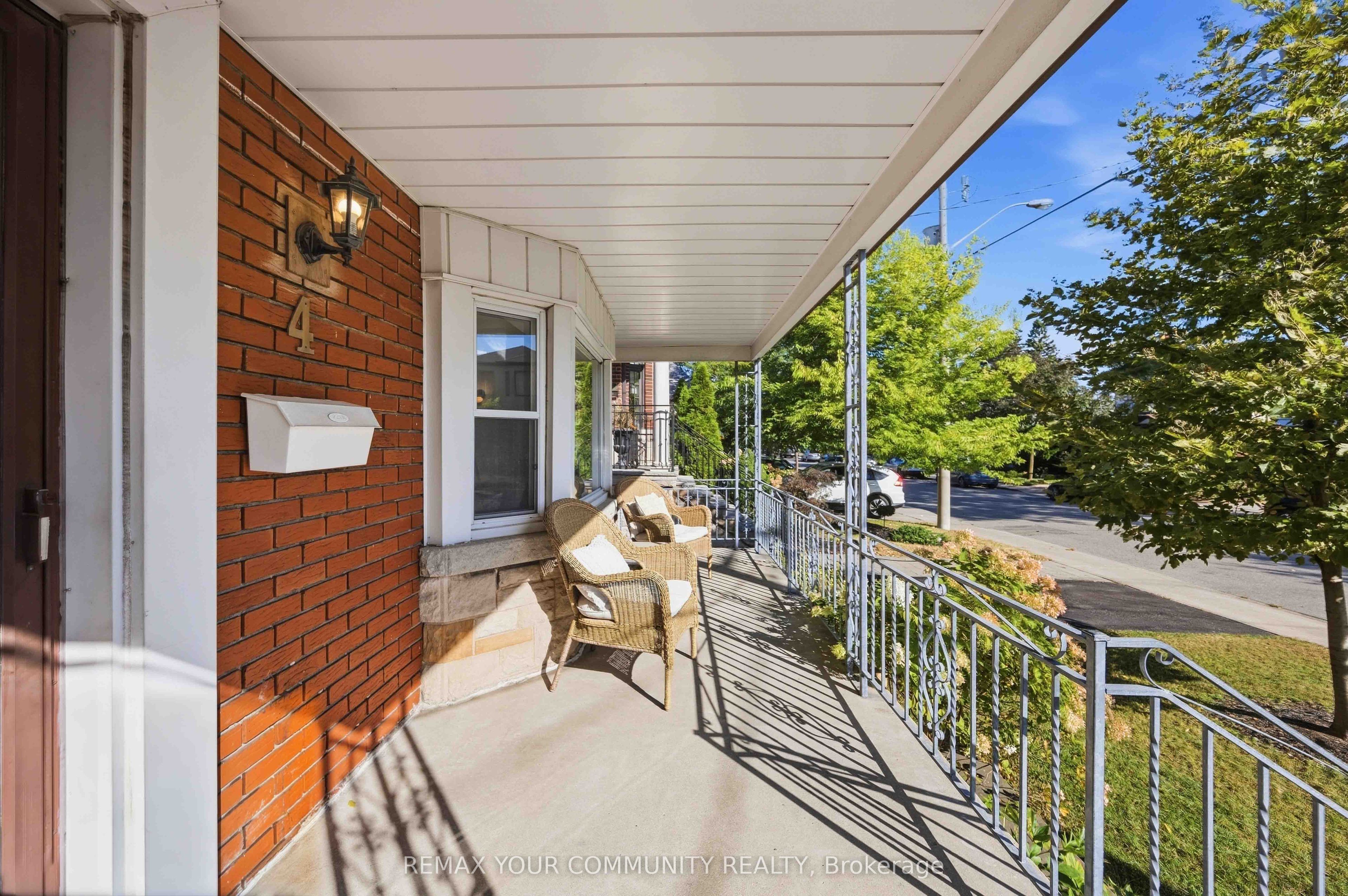 4 Crestland Avenue