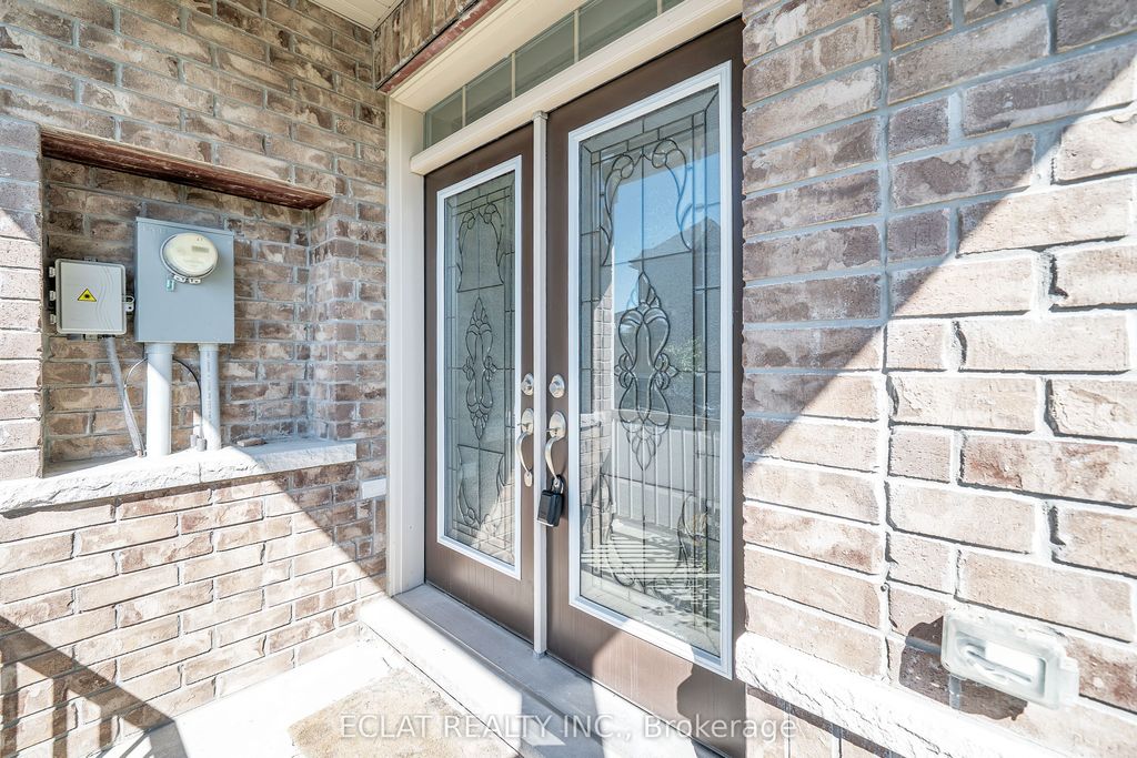 Photo of 14 Aldridge Lane, Clarington, ON L1B 0V6 (MLS # E12653522)